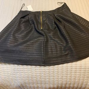 NEVER BEEN WORN Black Skater Skirt